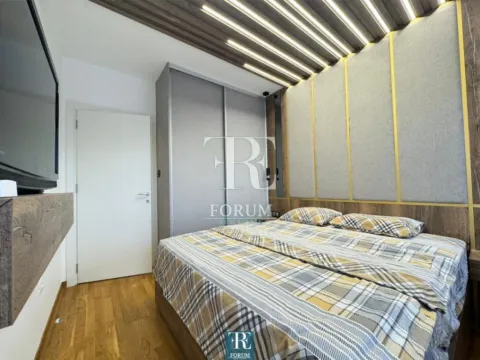 Izdavanje, dvosoban stan, 65m², City Kej, Podgorica - image 8