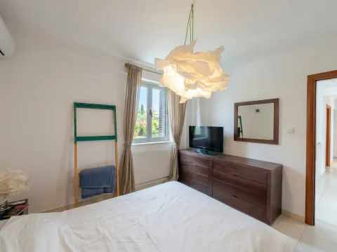 Sale, five bedroom apartment, 111m², Bečići, Budva - image 2