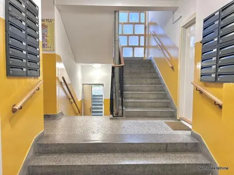 Izdavanje, dvosoban stan, 50m², Savski Venac, Beograd - image 10