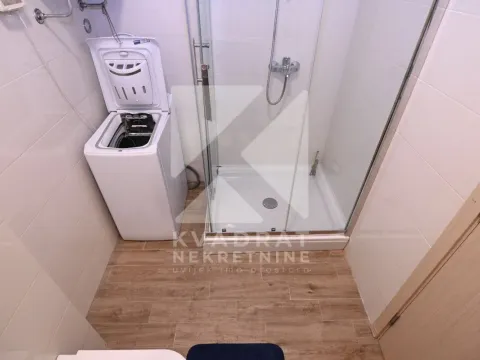 Izdavanje, dvosoban stan, 72m², City Kvart, Podgorica - image 11