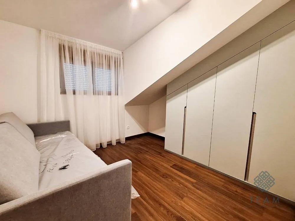 Rent, four bedroom apartment, 136m², Master Kvart, Podgorica