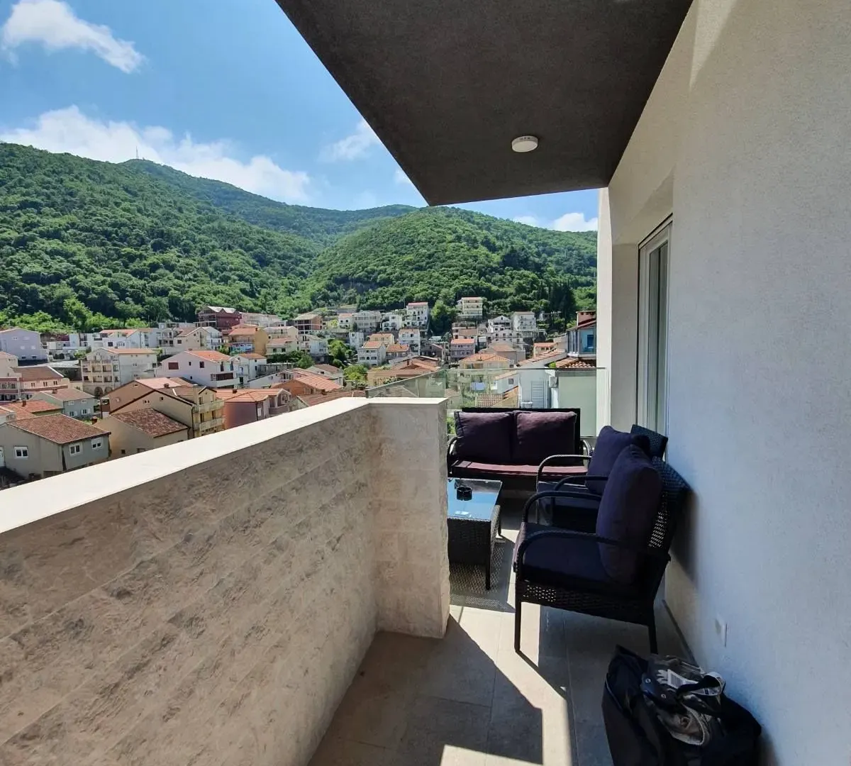 Prodaja, dvosoban stan, 67m², Budva, Crna Gora