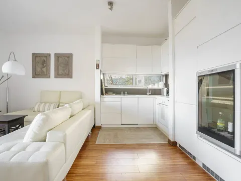 Sale, one bedroom apartment, 68m², Pržno, Budva - image 13