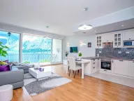 Sale, three bedroom apartment, 100m², Prčanj, Kotor - image 1