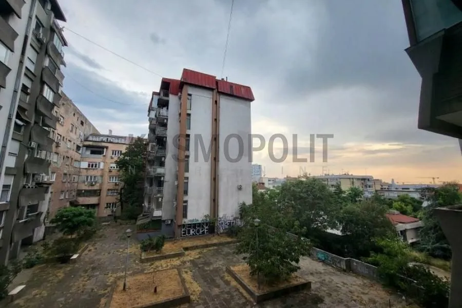 Prodaja, dvosoban stan, 60m², Savski Venac, Beograd