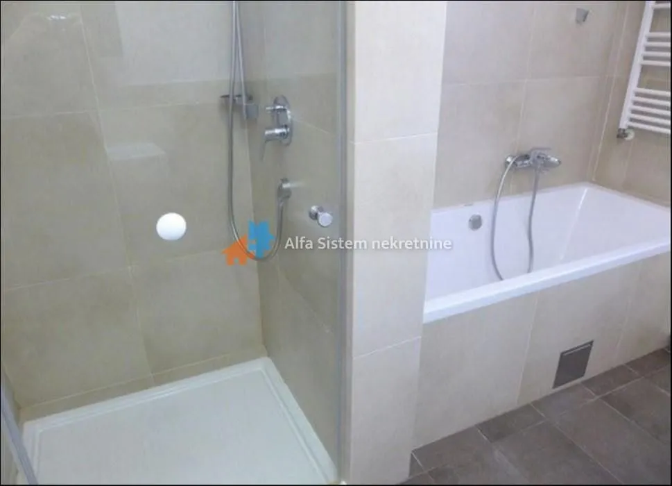 Rent, three bedroom apartment, 170m², Vračar Sve Podlokacije, Beograd