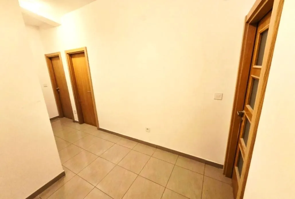 Prodaja, dvosoban stan, 72m², Stari Aerodrom, Podgorica