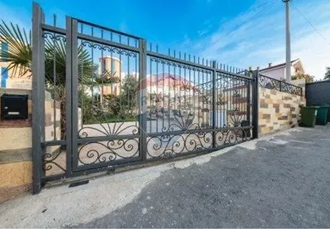 Prodaja, kuća, 333m², Dobre Vode, Bar - image 3