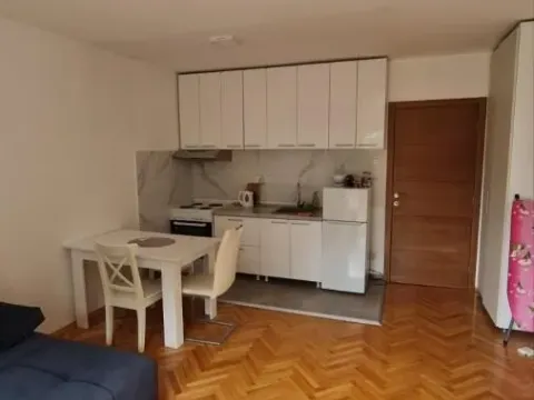 Rent, studio apartment, 27m², Grbavica, Novi Sad Sve Podlokacije - image 2