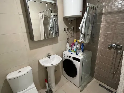 Prodaja, jednosoban stan, 46m², Stari Aerodrom, Podgorica - image 8