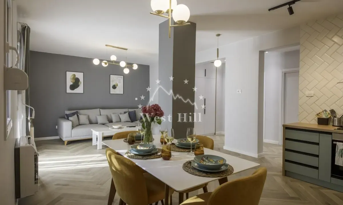 Prodaja, dvosoban stan, 80m², Risan, Kotor