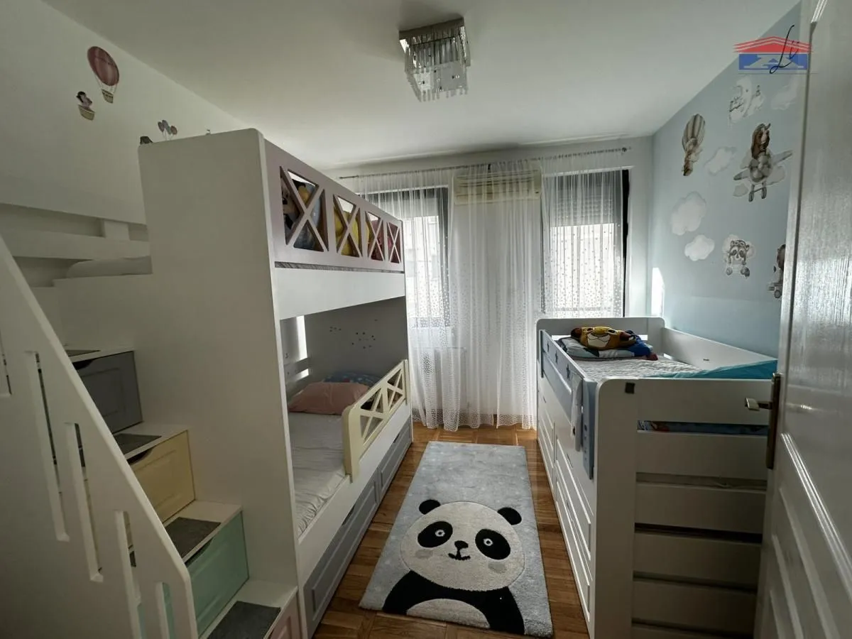 Prodaja, četvorosoban stan, 116m², Grbavica, Novi Sad Sve Podlokacije