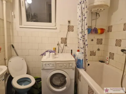 Sale, two bedroom apartment, 56m², Kalenić Pijaca, Vračar Sve Podlokacije - image 8