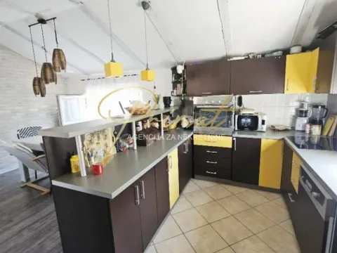 Prodaja, kuća, 148m², Borča 1, Borča Sve Podlokacije - image 9