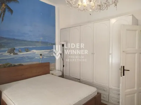 Rent, two bedroom apartment, 80m², Cvetni Trg, Vračar Sve Podlokacije - image 7