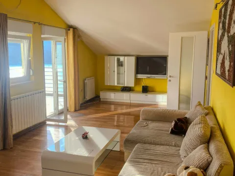 Izdavanje, dvosoban stan, 96m², Centar, Herceg Novi - image 6