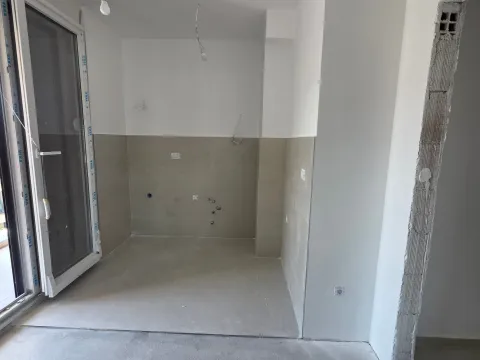 Prodaja, jednosoban stan, 46m², Momišići, Podgorica - image 3