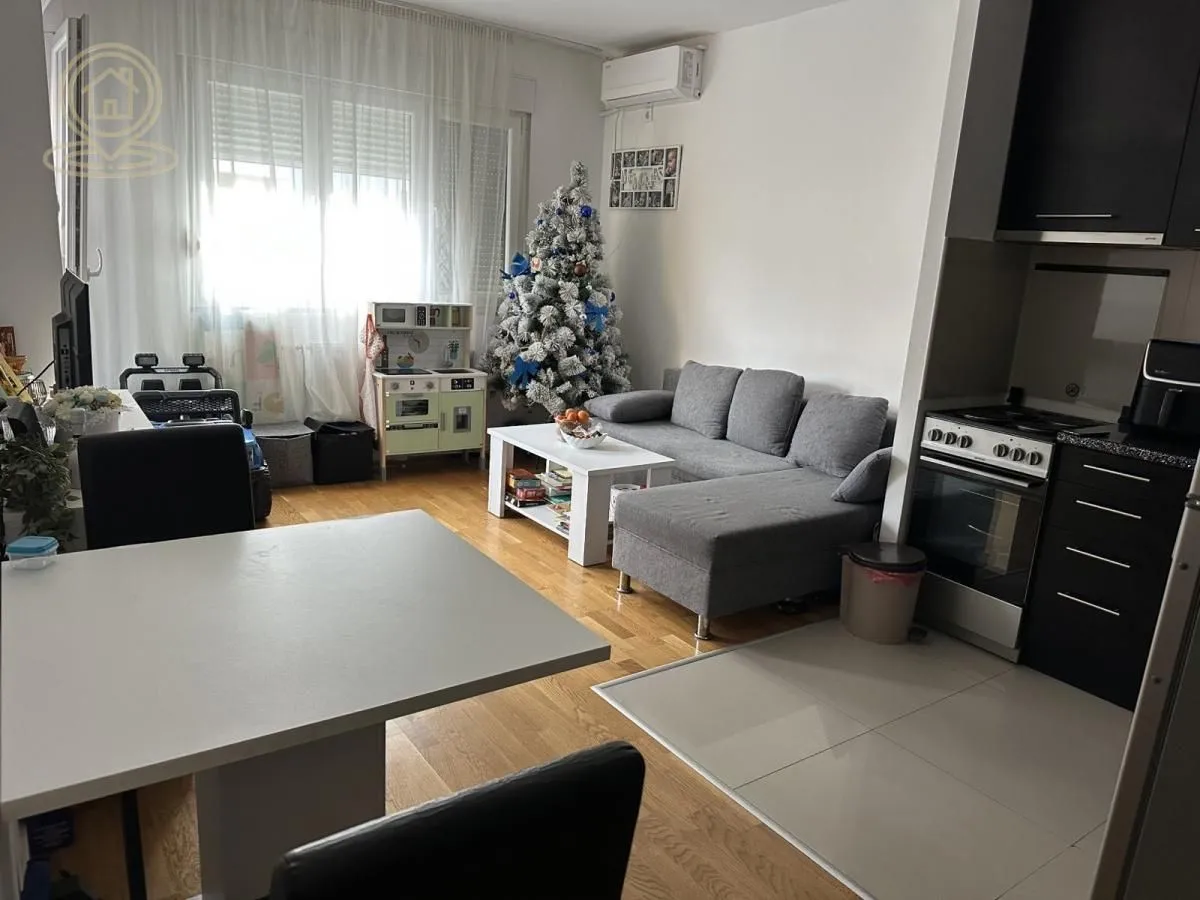 Izdavanje, jednosoban stan, 36m², Novo naselje, Novi Sad