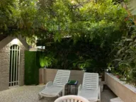 Izdavanje, dvosoban stan, 36m², Lazi, Budva - image 1