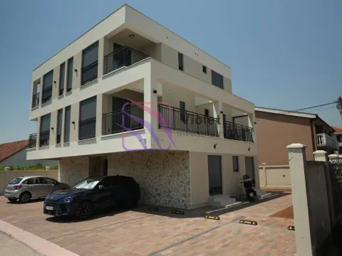 Izdavanje, jednosoban stan, 47m², Dalmatinska ulica, Podgorica - image 2