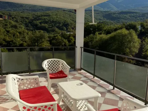 Izdavanje, kuća, 125m², Radanovići, Kotor - image 6