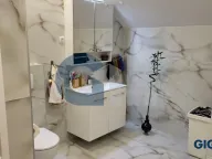 Sale, house, 109m², Zemun Meandri, Zemun Sve Podlokacije - image 9