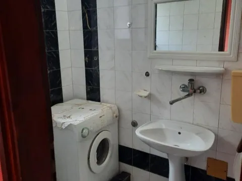 Sale, house, 246m², Zemun Sve Podlokacije, Beograd - image 9