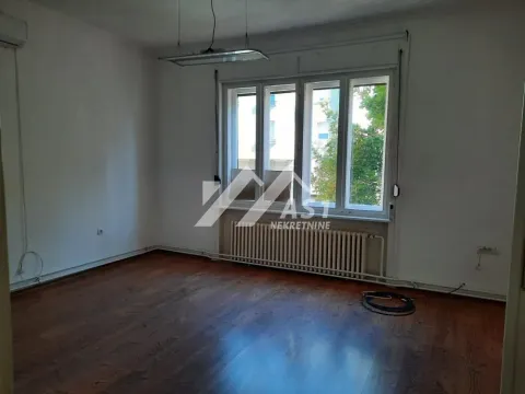Izdavanje, poslovni prostor, 100m², Novi Sad Sve Podlokacije, Novi Sad - image 6
