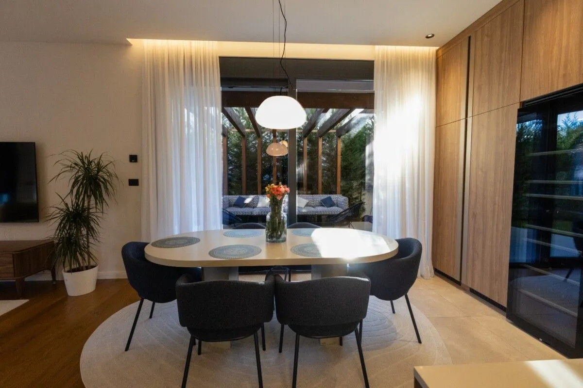 Sale, house, 250m², Gornja Gorica, Podgorica