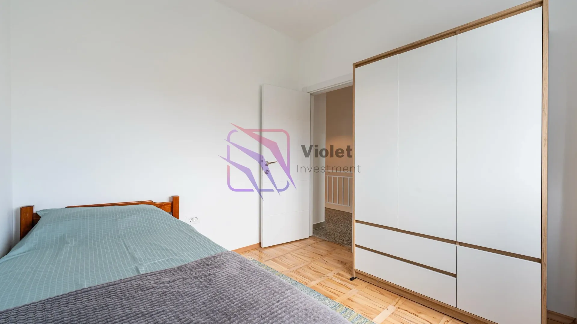 Izdavanje, trosoban stan, 100m², Dalmatinska ulica, Podgorica