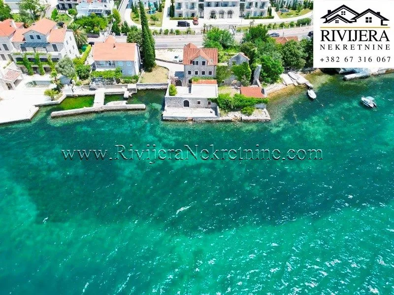 Sale, house, 104m², Risan, Kotor