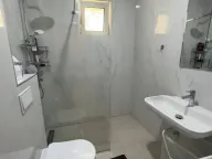 Izdavanje, jednosoban stan, 45m², Bečići, Budva - image 9