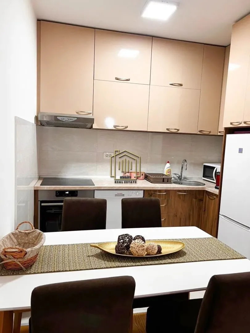 Prodaja, jednosoban stan, 40m², Central Point, Podgorica