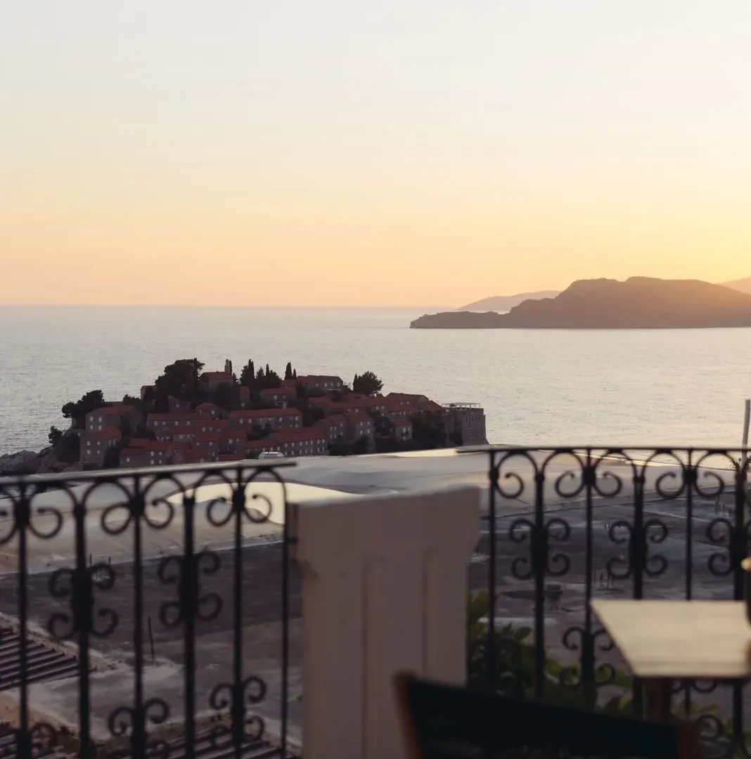 Sale, two bedroom apartment, 74m², Sveti Stefan, Budva