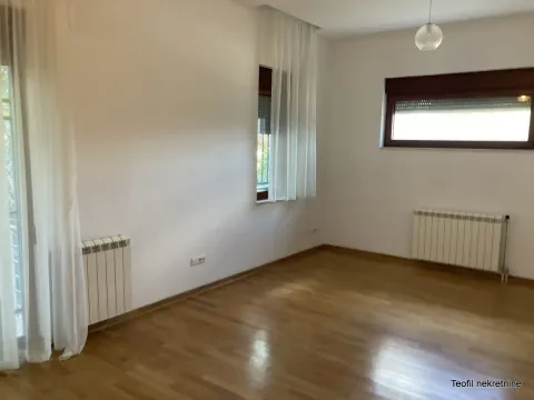 Izdavanje, trosoban stan, 120m², Savski Venac, Beograd - image 6