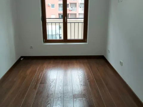 Izdavanje, dvosoban stan, 69m², Master Kvart, Podgorica - image 5