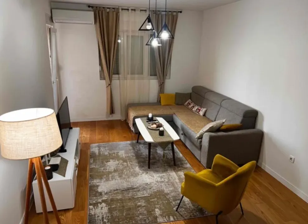 Prodaja, jednosoban stan, 49m², Central Point, Podgorica