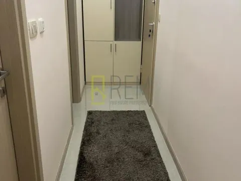 Prodaja, jednosoban stan, 53m², City Kvart, Podgorica - image 5