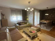 Rent, three bedroom apartment, 85m², Blok 6, Podgorica - image 12