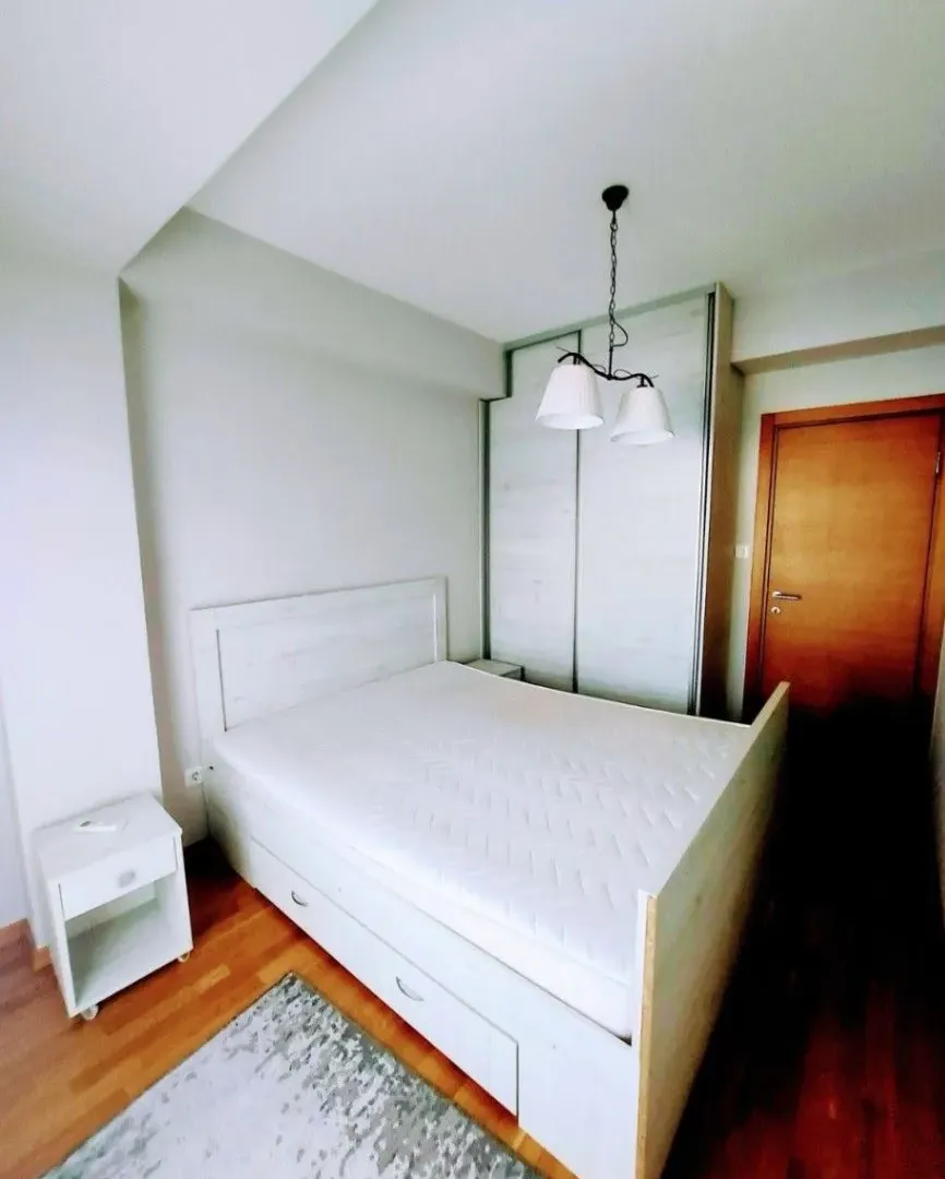 Izdavanje, dvosoban stan, 70m², Ljubović, Podgorica