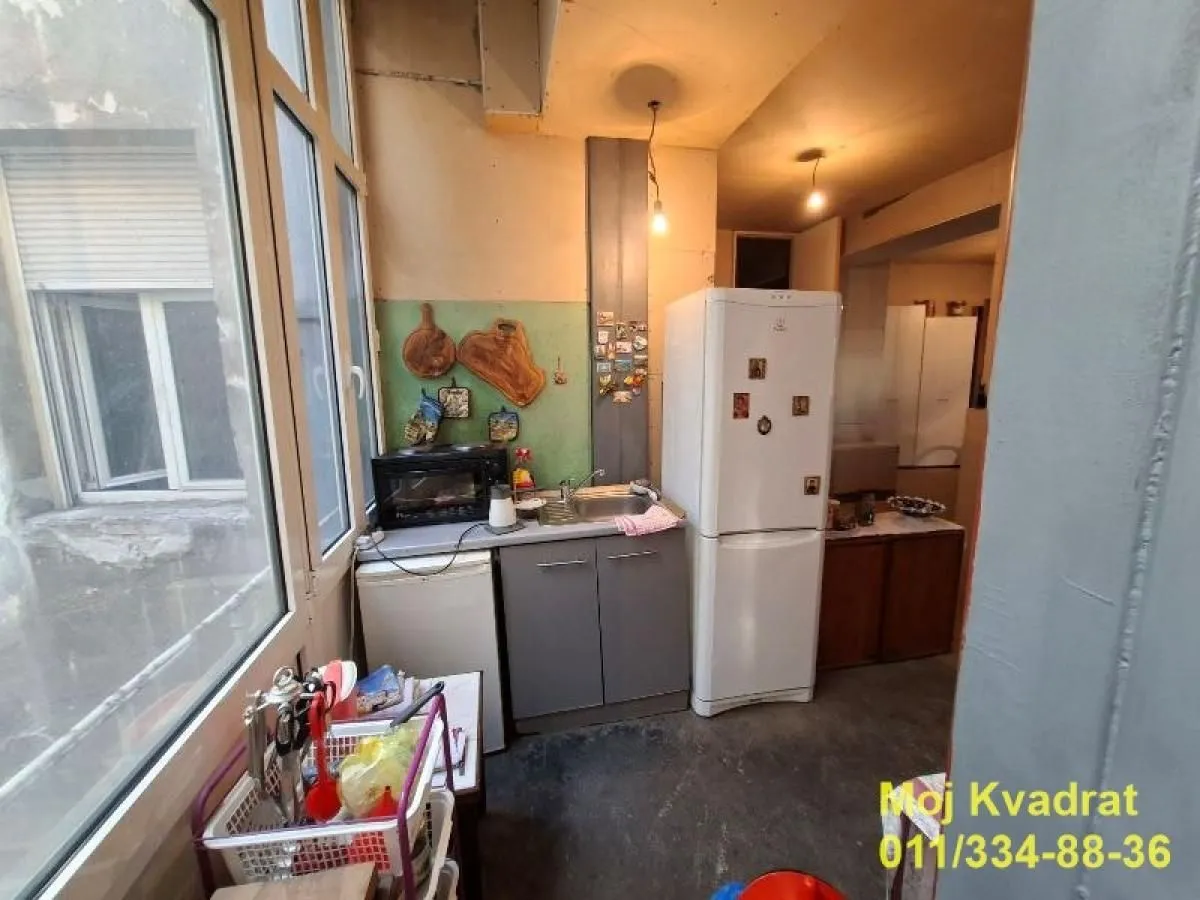 Sale, two bedroom apartment, 86m², Kalenić Pijaca, Vračar Sve Podlokacije
