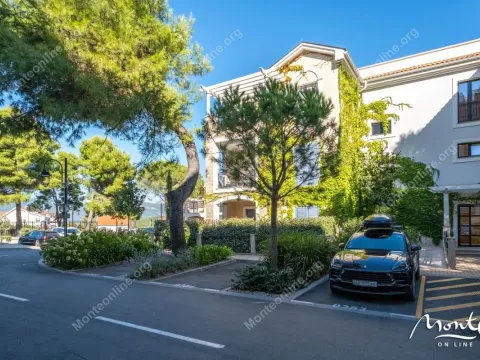 Sale, one bedroom apartment, 57m², Luštica Bay, Tivat - image 25