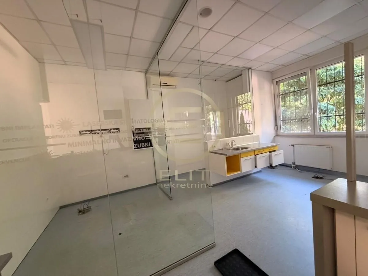 Rent, office space, 150m², Socijalno, Novi Sad Sve Podlokacije