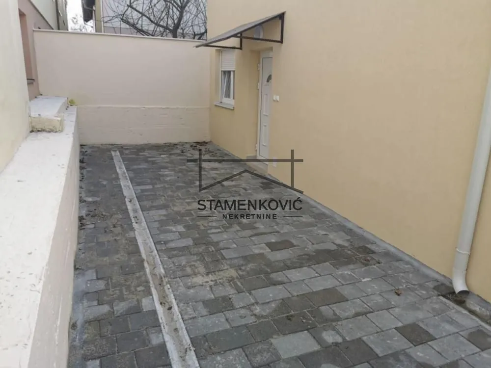 Prodaja, jednosoban stan, 29m², Veternička rampa, Novi Sad Sve Podlokacije
