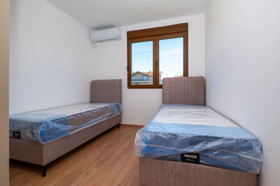 Rent, house, 140m², Donja Gorica, Podgorica