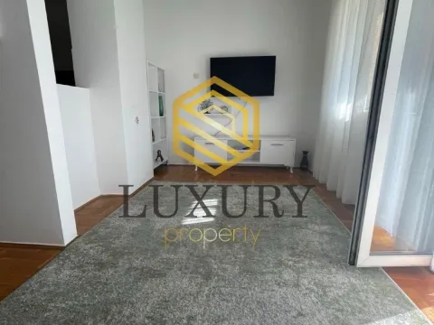 Izdavanje, dvosoban stan, 65m², Stari Aerodrom, Podgorica - image 17