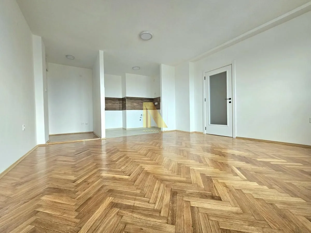 Sale, three bedroom apartment, 64m², Bulevar Oslobodjenja, Novi Sad Sve Podlokacije