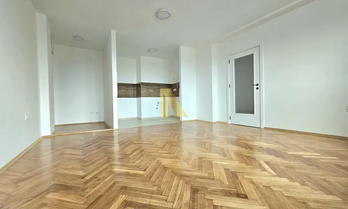 Sale, three bedroom apartment, 64m², Bulevar Oslobodjenja, Novi Sad Sve Podlokacije