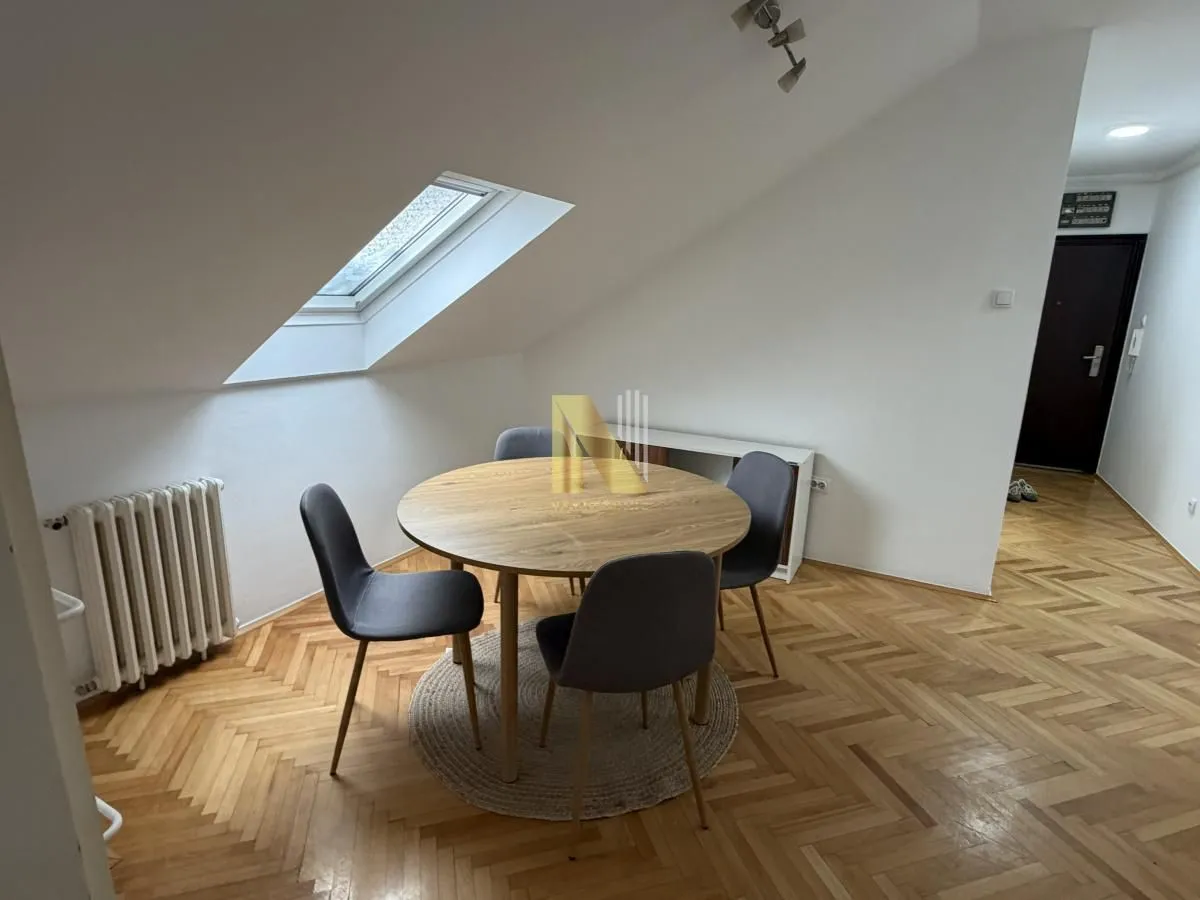 Izdavanje, trosoban stan, 56m², Sajmište, Novi Sad
