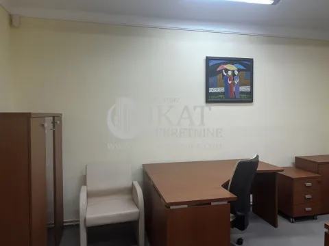 Izdavanje, poslovni prostor, 82m², Stari Grad, Beograd - image 11